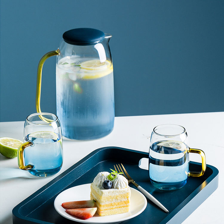 Élégance en Verre : Ensemble de Service avec Carafe et Verres Assortis (7 pièces)