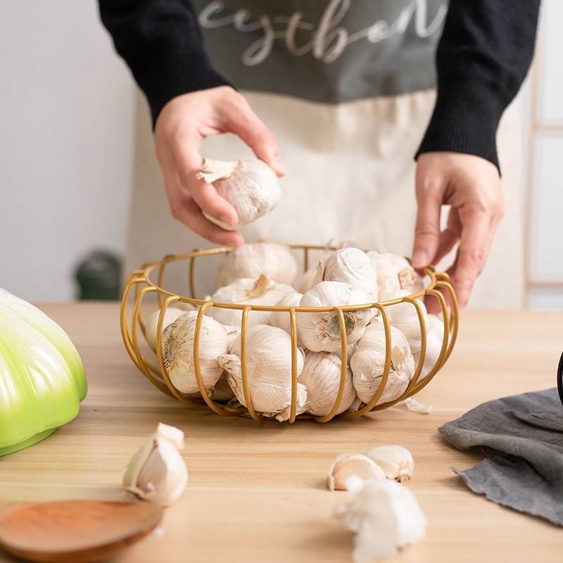 Panier à Ail en Fer avec Couvercle en Céramique