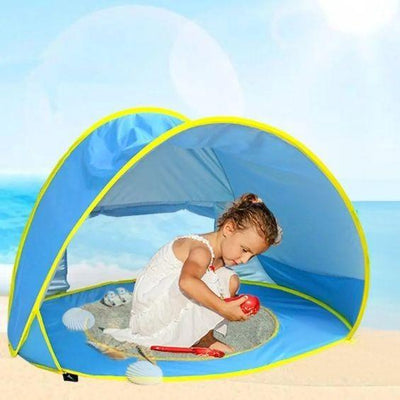 Protégez Bébé du Soleil Tout en Jouant dans l'Eau